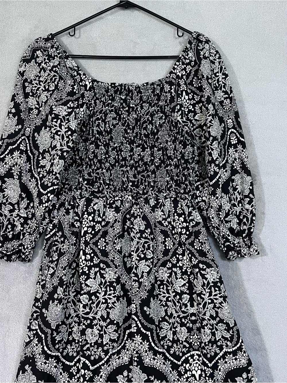 The Pioneer Woman Black White Floral Smocked Midi Dress Milkmaid Boho - Picture 8 of 9